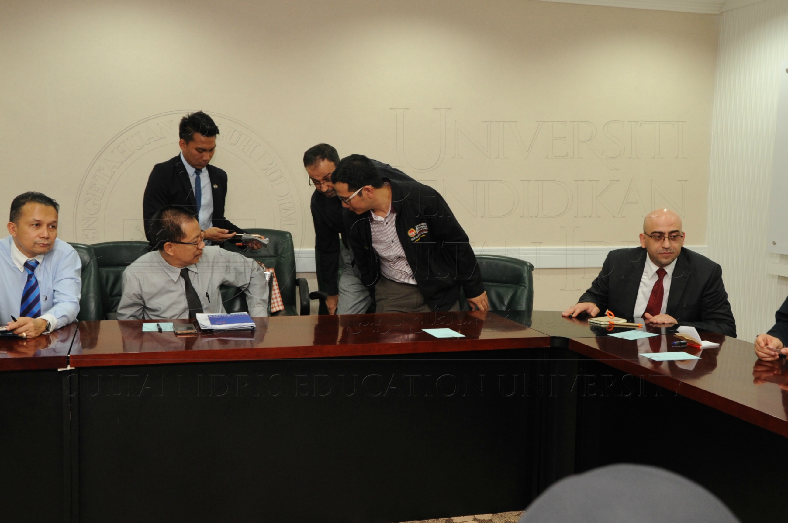 PRO 16 3 PALESTINEHAS 7620